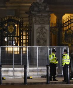 Incydent przed Pałacem Buckingham. Aresztowano mężczyznę