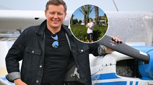 Rafał Brzozowski co rusz dzieli się zdjęciami z podróży. PRÓŻNO szukać na nich jego żony