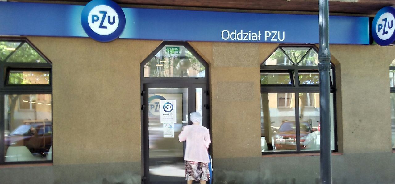 PZU z dużym spadkiem zysków. Choć o wiele mniejszym niż prognozowali eksperci