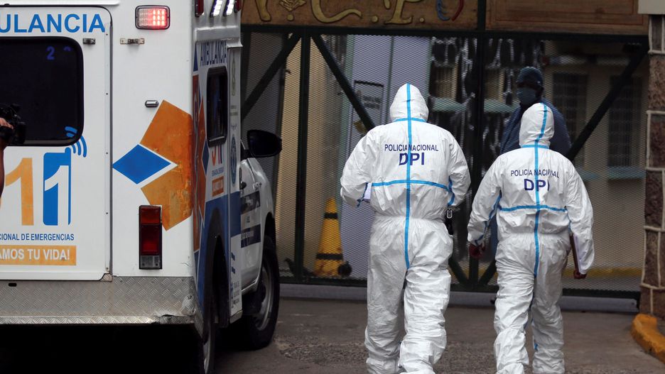 Koronawirus. Liczba zgonów związanych z COVID-19 podwoiła się w ciągu nieco ponad 2 miesięcy