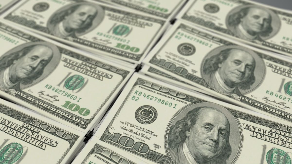 Kursy walut. Co z dolarem?