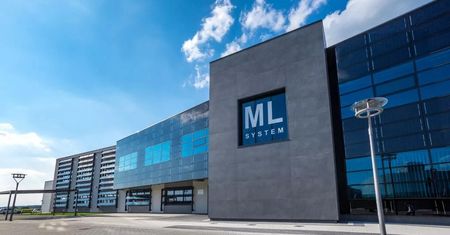 Polskie szyby generujące prąd. ML System uruchomił pierwszą linię produkcyjną