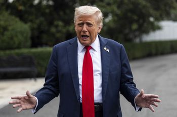 "Głupi człowiek". Odpowiedź Trumpa na groźby Rosji