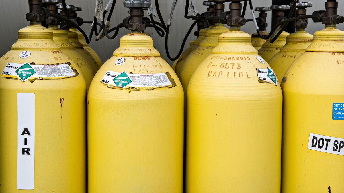 Butle z wodorem - zdjęcie ilustracyjne