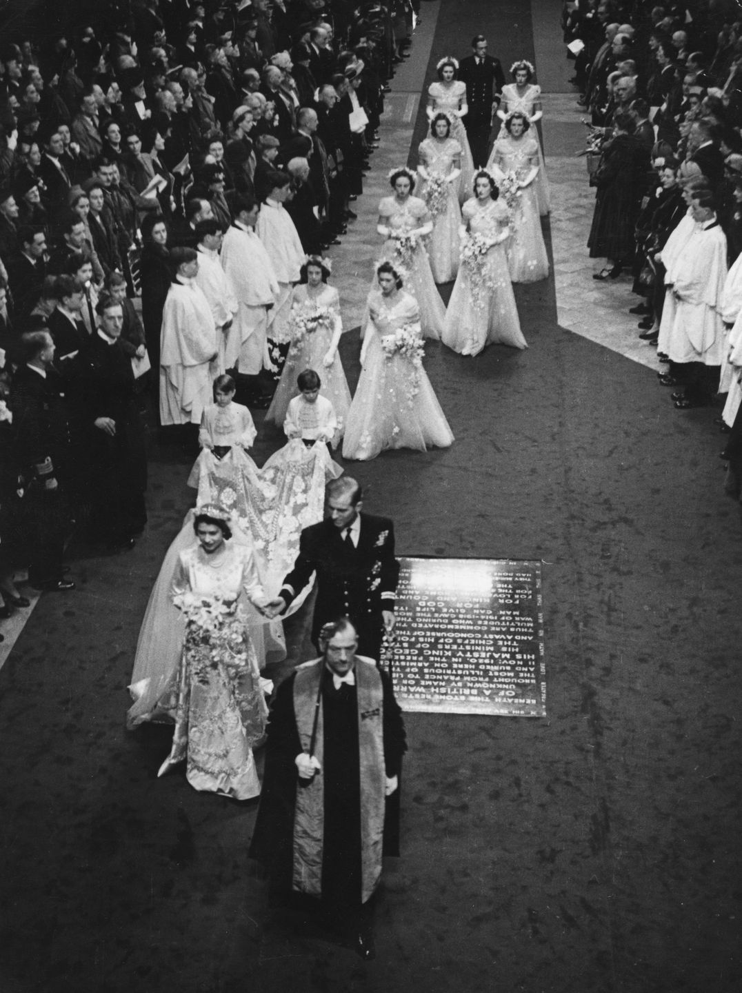 20 listopada 1947: Księżniczka Elżbieta i Książę Filip w dniu ślubu.