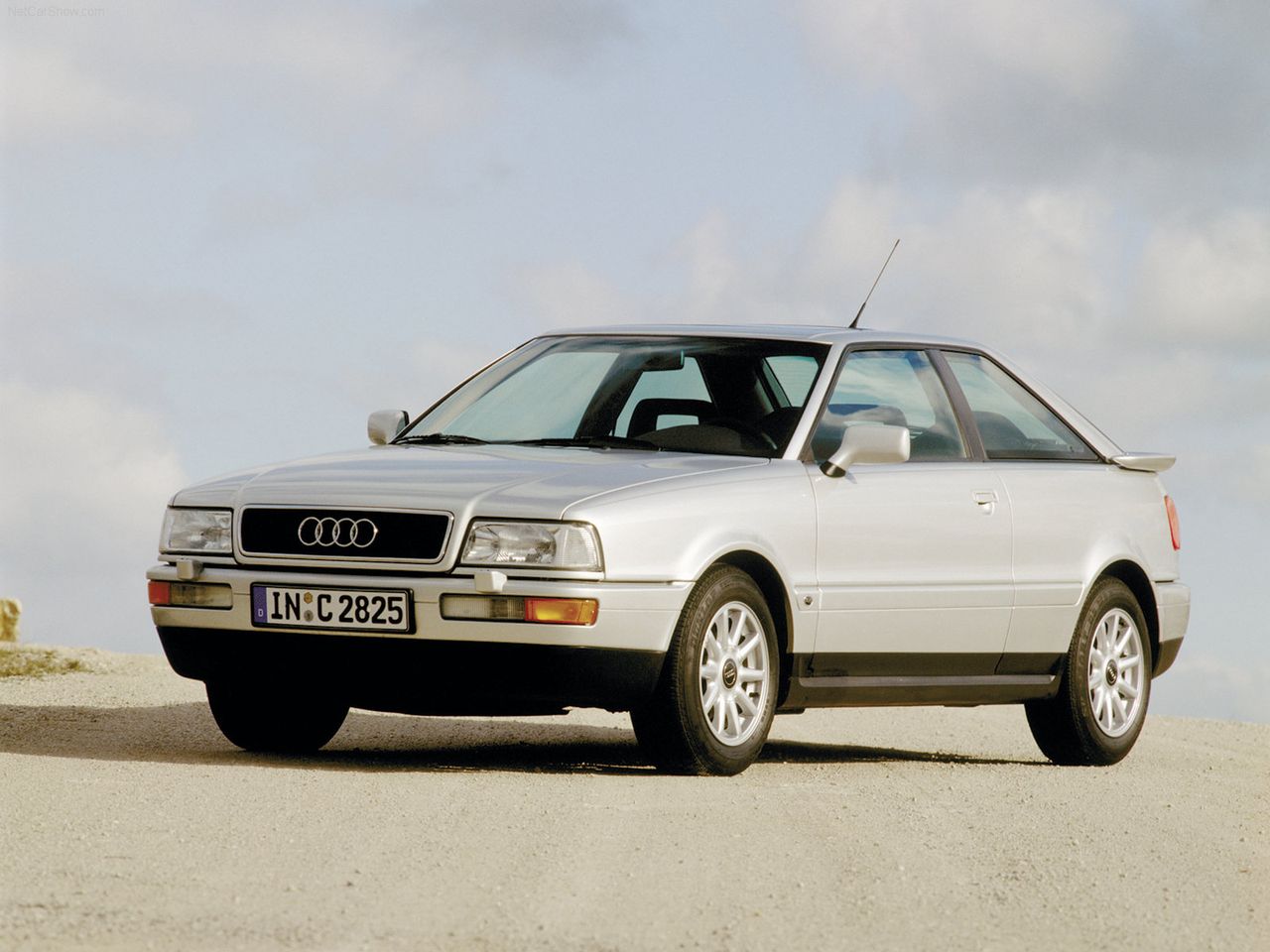 Audi Coupe B4 1991-1995 (fot. carbase.com)