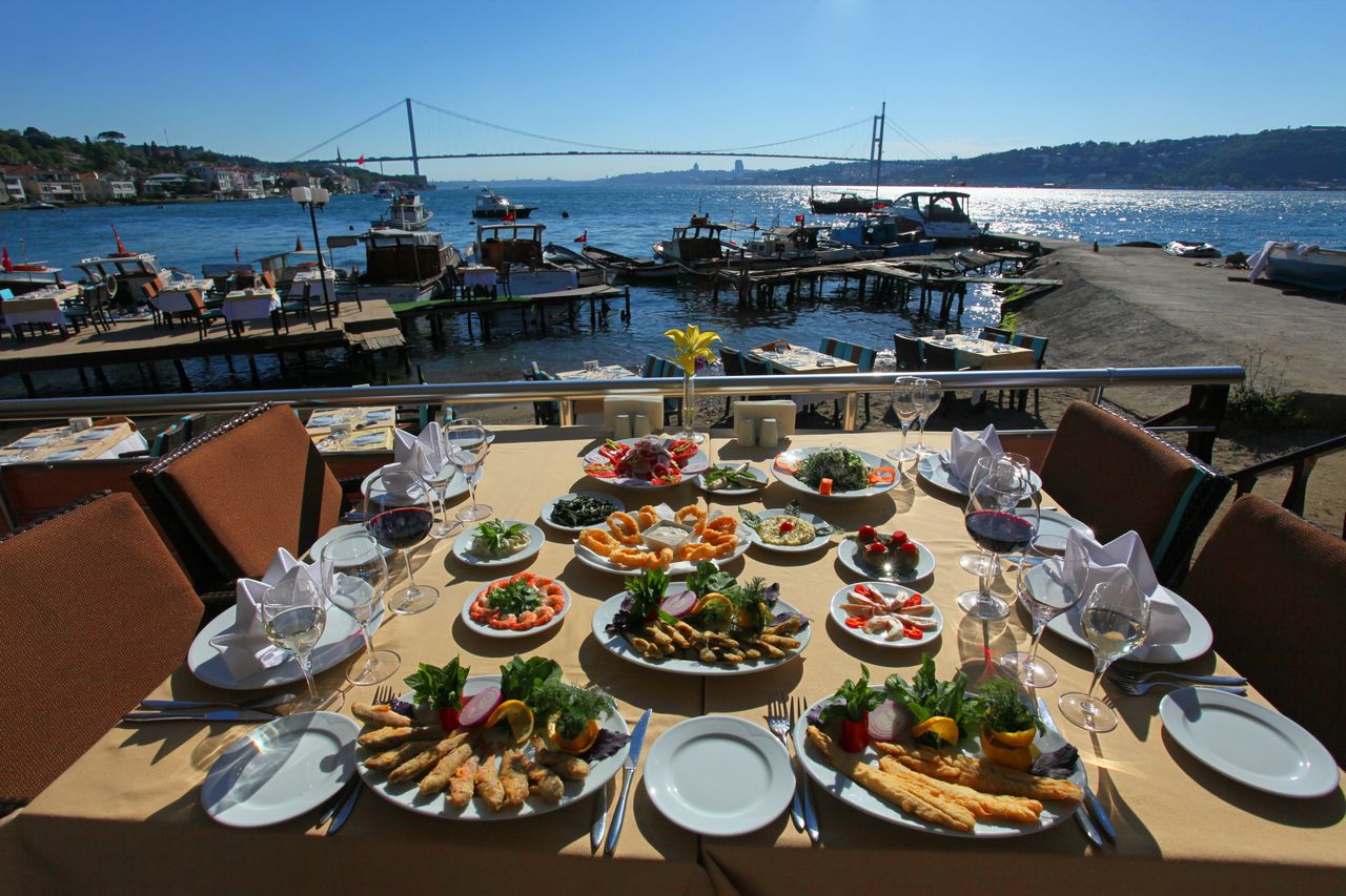 Tourist trap: Istanbul cracks down on restaurant scammers