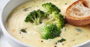 Aksamitnie serowa i pełna warzyw. Ta zupa znika z talerzy w ekspresowym tempie