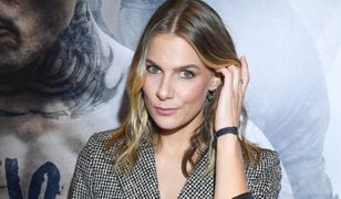 Marta Wierzbicka pokazała się fanom w samej bieliźnie. Tak aktorka szykuje się do wyjścia z domu