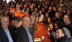 NBC uruchamia darmowy streamingowy serwis newsowy. Na początek 8 godzin programów