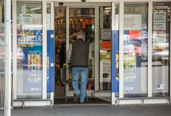 Lidl i Biedronka zamkną się w sylwestra szybciej. Oto godziny otwarcia