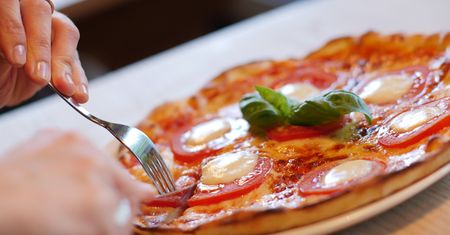Koronawirus w pizzerii. Sanepid szuka klientów. Sprawdź, czy tam jadłeś
