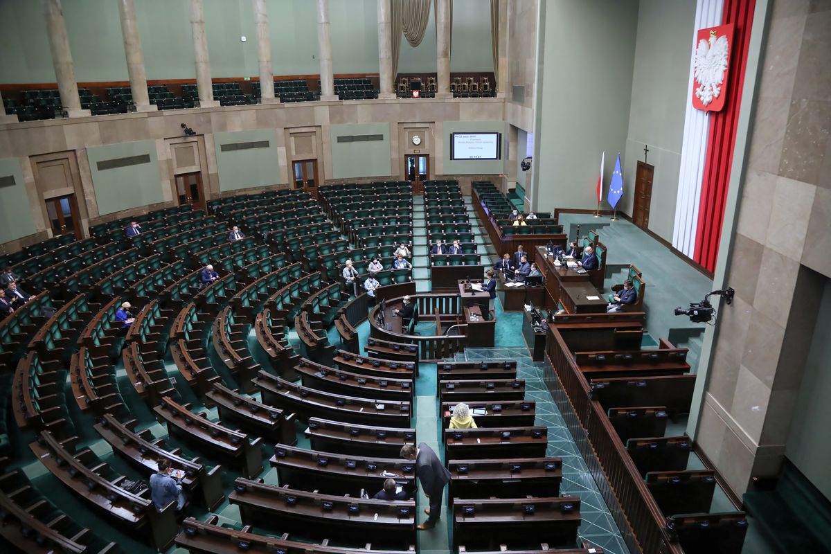 Gorąco w Sejmie. Poseł PiS nazwany "wazeliniarzem" 