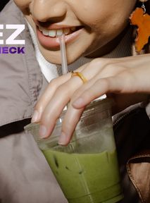 Matcha jest obrzydliwa? Cała prawda o warszawskim zapaleniu opon mózgowych [VIBEZ CHECK]