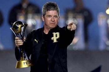 Noel Gallagher uderza w Shakirę i mundial. "Wolę udziec jagnięcy"