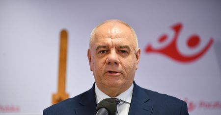 Potajemnie zniszczyli pakiety Sasina? Informator ujawnia