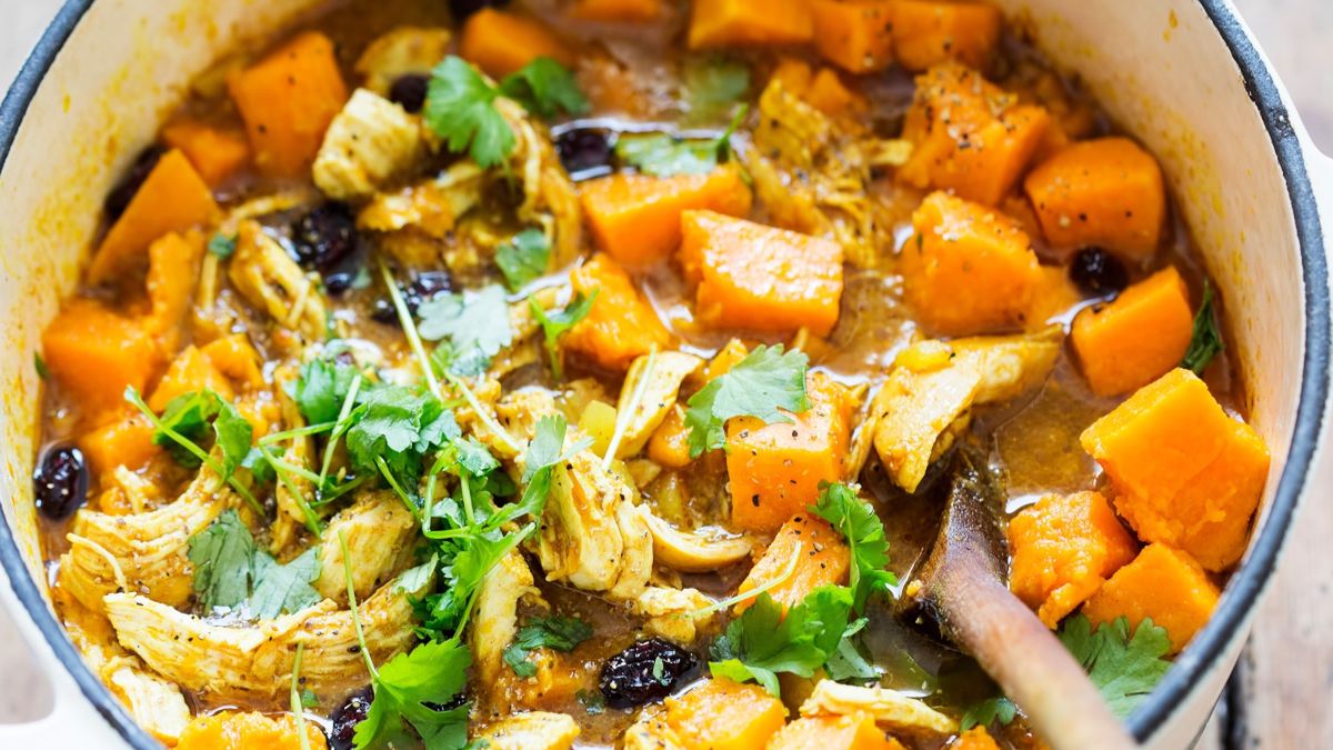 Danie jednogarnkowe z batatami i kurczakiem