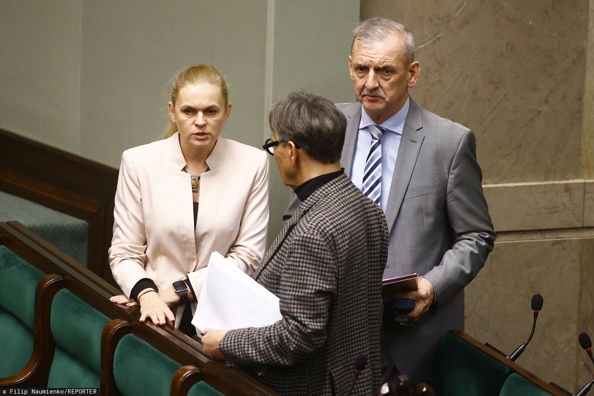 Minister edukacji Barbara Nowacka i prezes Związku Nauczycielstwa Polskiego Sławomir Broniarz w Sejmie