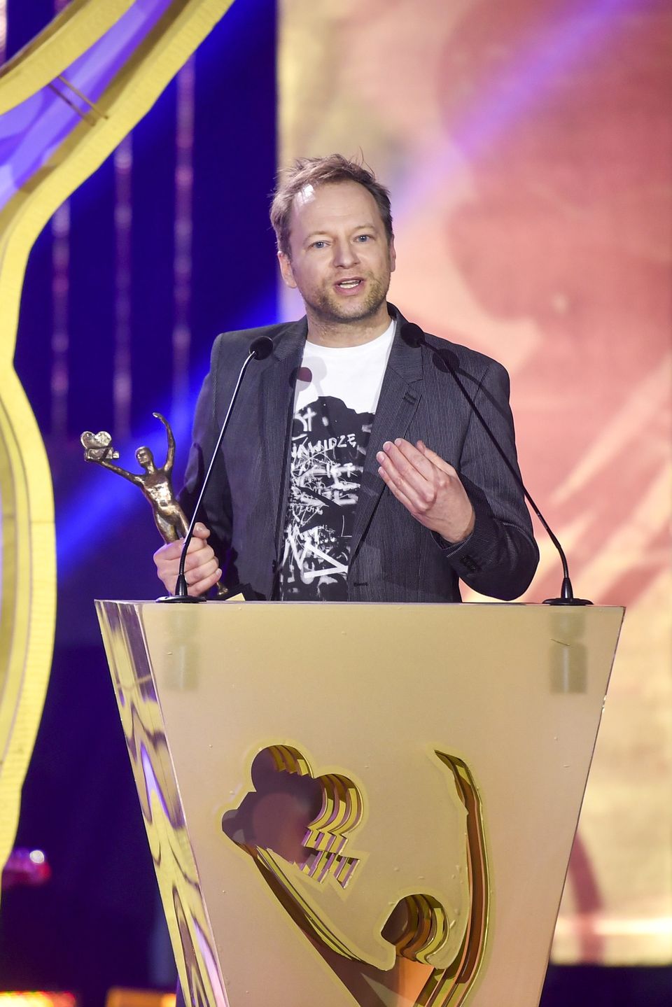 Maciej Stuhr odpowiada Violi Kołakowskiej