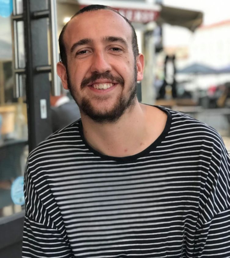 Niewłaściwe leczenie spowodowało, że rozwinęło się groźne powikłanie zapalenia ucha