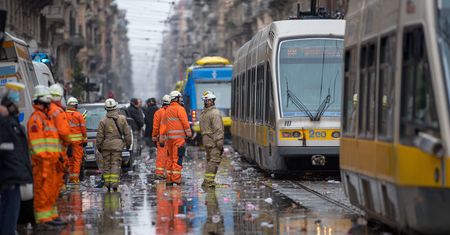 Tramwaj wbił się w budynek w Mediolanie – jedna osoba nie żyje, 39 rannych