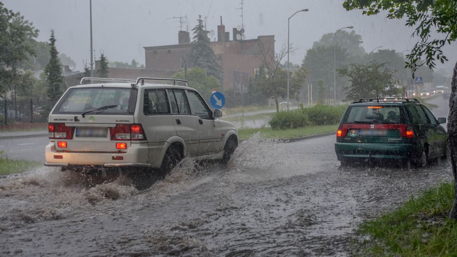 Ulewa w Zielonej Górze. Prezydent miasta pokazuje nagranie. "Armagedon" 