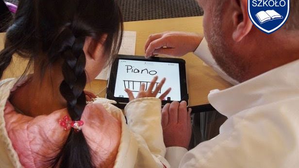 Szkoła przyszłości. Cyfryzacja i/lub analfabetyzacja? 1