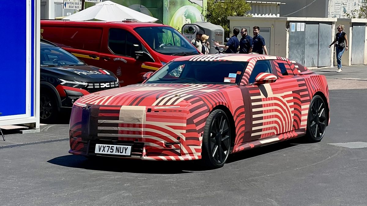 Nowy Jaguar Type 01