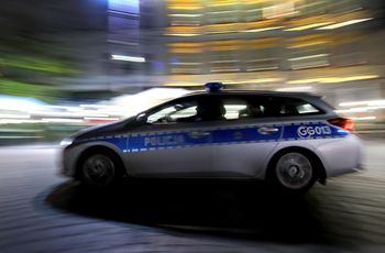 Pościg jak z filmu akcji na Mazowszu. Padły strzały w kierunku auta