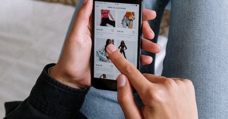 49-latek z gminy Bodzechów ostro przejechał się na zakupach w Internecie