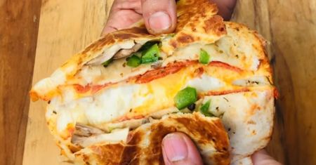Absolutny hit z TikToka. Przepis na wrapy a la pizza