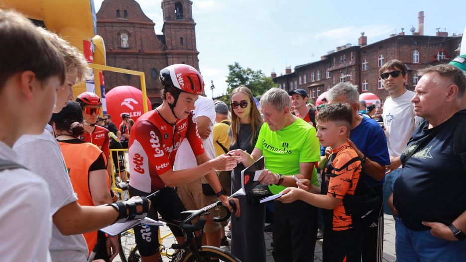8.08.2025 r. Start do 5. etapu Tour de Pologne Katowice - Zakopane z zabytkowej dzielnicy Nikiszowiec.