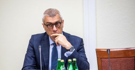"Głuchy telefon". Marszałek Senatu o burzy wokół Giertycha