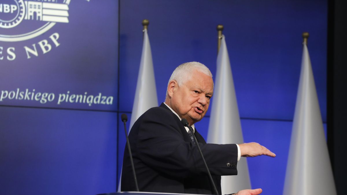 Adam Glapi�ski
Warszawa, 06.10.2022. Prezes Narodowego Banku Polskiego Adam Glapi�ski w Centrali NBP w Warszawie, 6 bm. na konferencji prasowej dotycz�cej oceny bie��cej sytuacji ekonomicznej w Polsce. (az/dw) PAP/Albert Zawada
Albert Zawada
gospodarcza, gospodarka, konferencja, narodowy bank polski, nbp, sytuacja