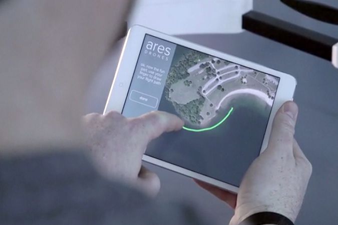 Ares: dron, którym sterować może nawet dziecko! Smartfon kontrolerem 1