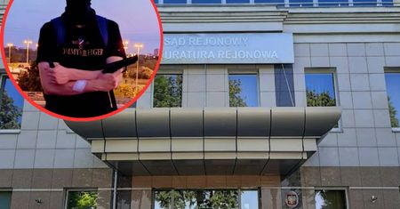 Łukasz zabił macochę. Teraz jest na wolności i pozuje z bronią