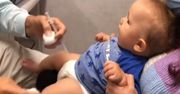 Niesamowite! Ten trik uspokoił dziecko. Nie płakało przy zastrzyku
