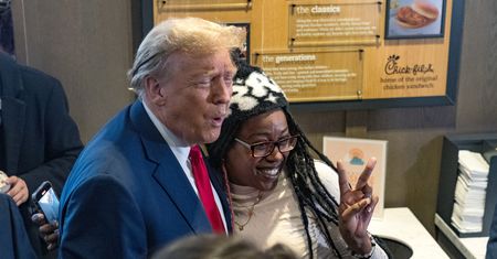 Niespodziewane zachowanie Trumpa. Tak walczy o wyborców