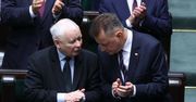 PiS ucieka spod finansowego topora. Spłaca gigantyczne długi