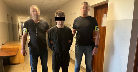 21-latek zadał koledze kilka ciosów nożem. Był pijany