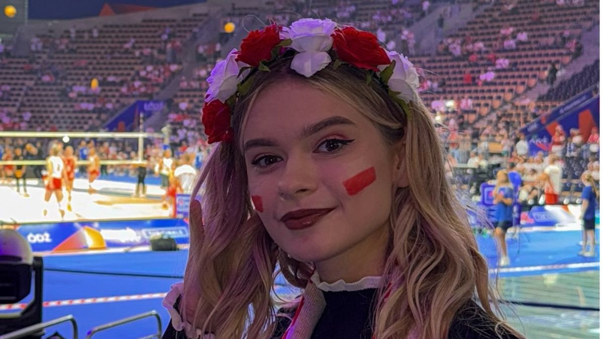 Julia Wróblewska przyszła na mecz Polek z szalikiem piłkarzy