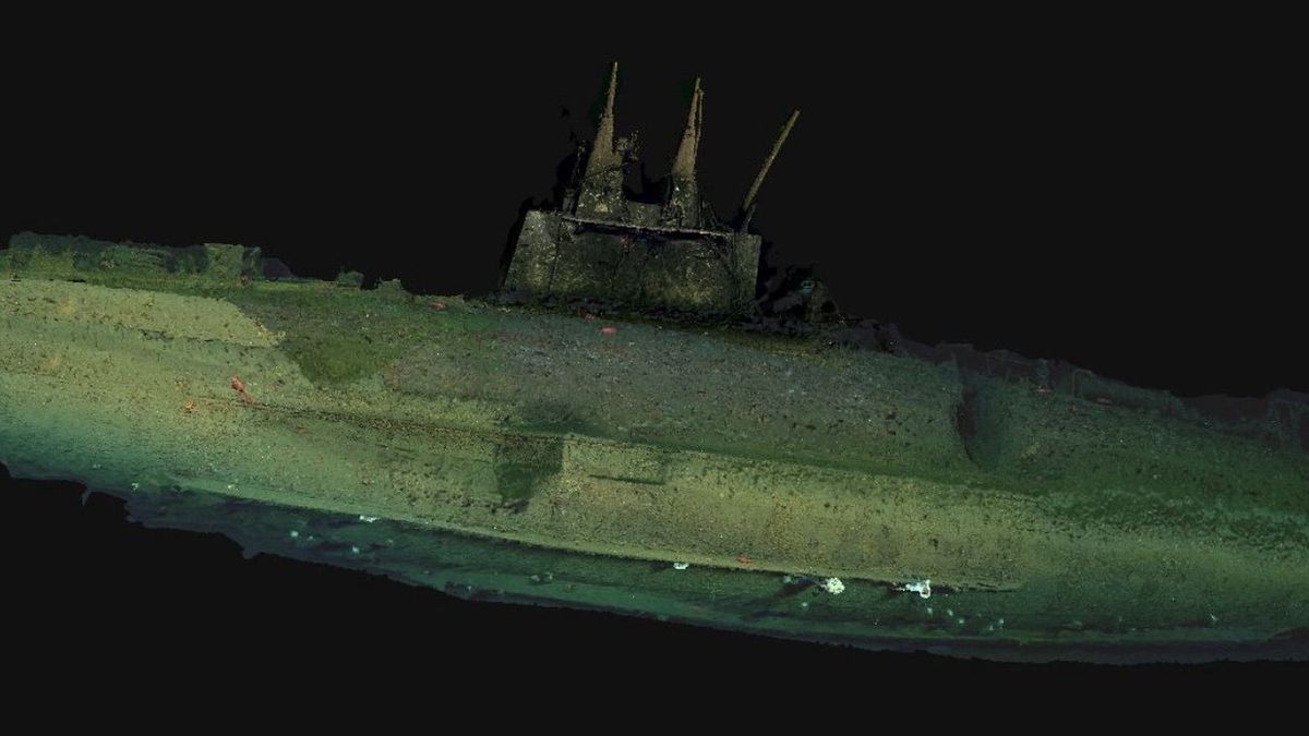 Wrak zatopionego USS F-1