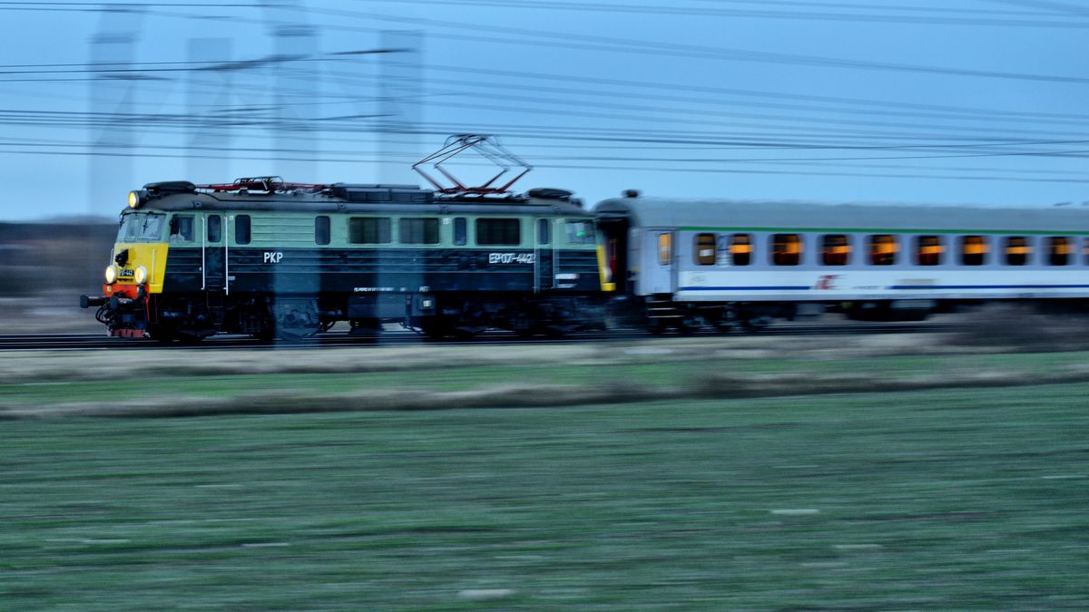 PKP Intercity korzysta z lokomotyw, które średnio ponad 30 lat 