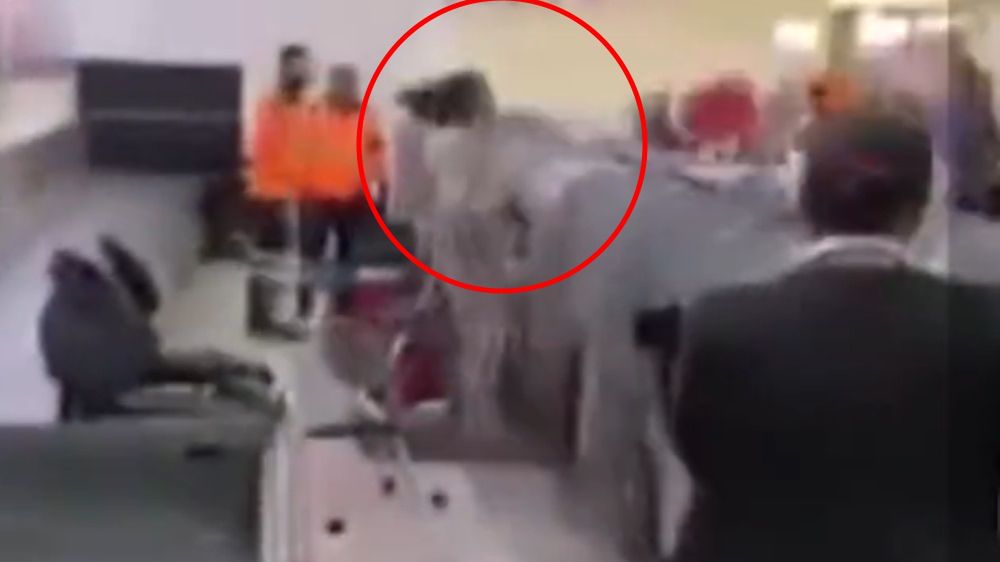 Pasażerka wpadła w szał na lotnisku w Meksyku