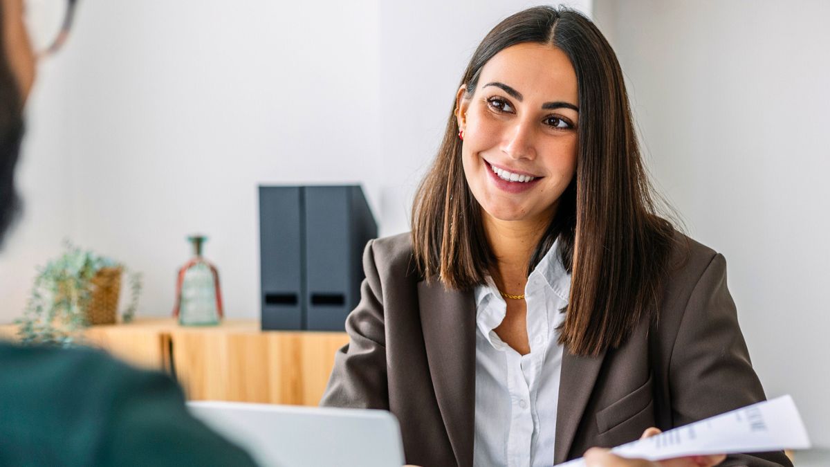 Kobieta na rozmowie o pracę