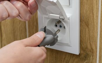 "Nabija" rachunki w domu. Ekspertka ostrzega. To ponad połowa zużycia