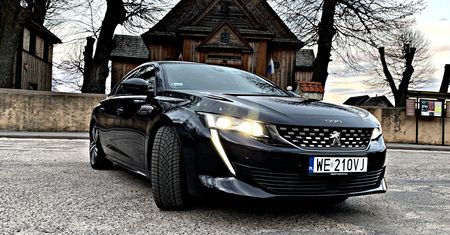 Jeździłem Peugeotem 508. Oto jak wygląda komputeryzacja samochodu według Francuzów