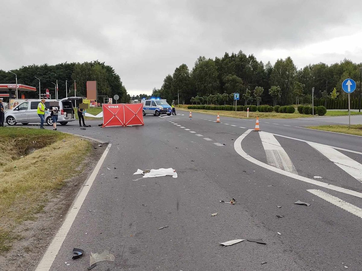 wypadek, policja, prokuratura Tragedia na dk 74. Dwie osoby nie żyją