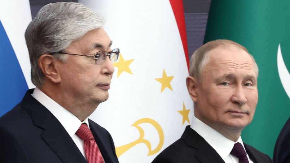 Prezydent Rosji Władimir Putin oraz Prezydent Kazachstanu Kasym-Żomart Tokajew
