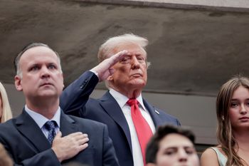 Działo się w nocy. Europejscy liderzy znów pojadą do Trumpa